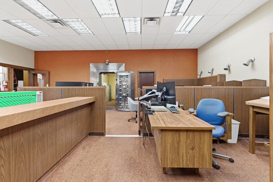 More Photos Of 1025 Central Ave, Tracy Medical For Sale