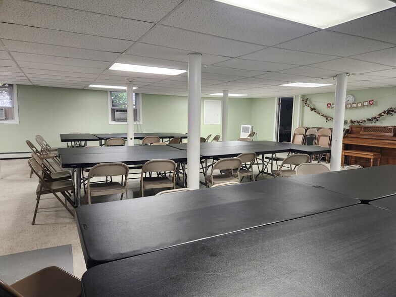 More Photos Of 251 Magnolia St, Cranston Religious Facility For Lease