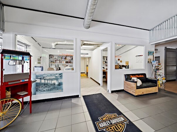 More Photos Of 908 W 3rd St, Big Spring Auto Dealership For Sale