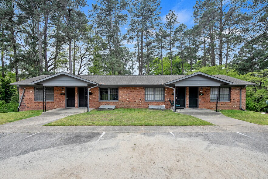 More Photos Of 817 Ridge Rd, Fayetteville Apartments For Sale