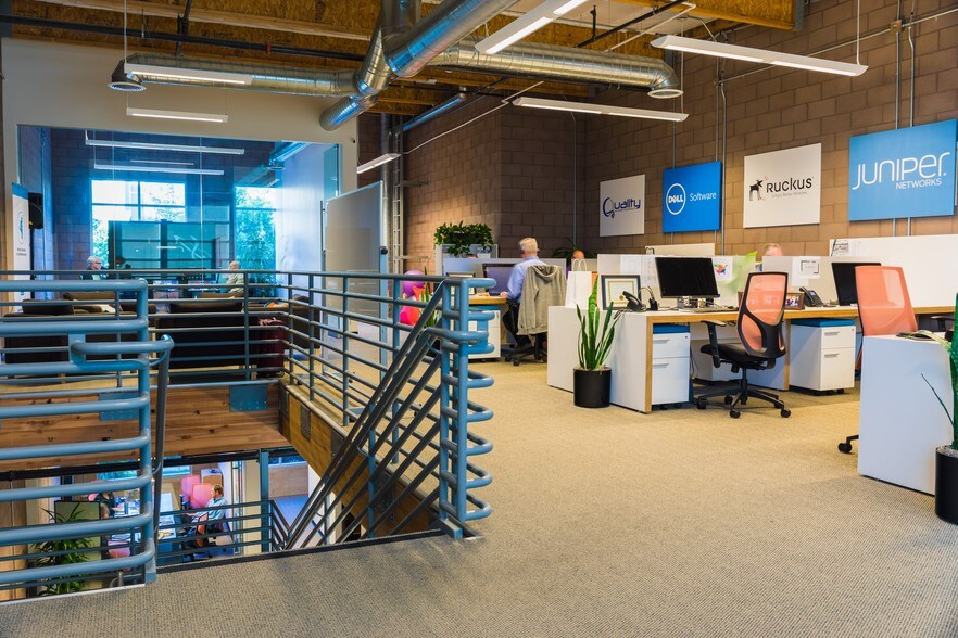 More Photos Of 2540-2546 Gateway Rd, Carlsbad Unknown For Lease