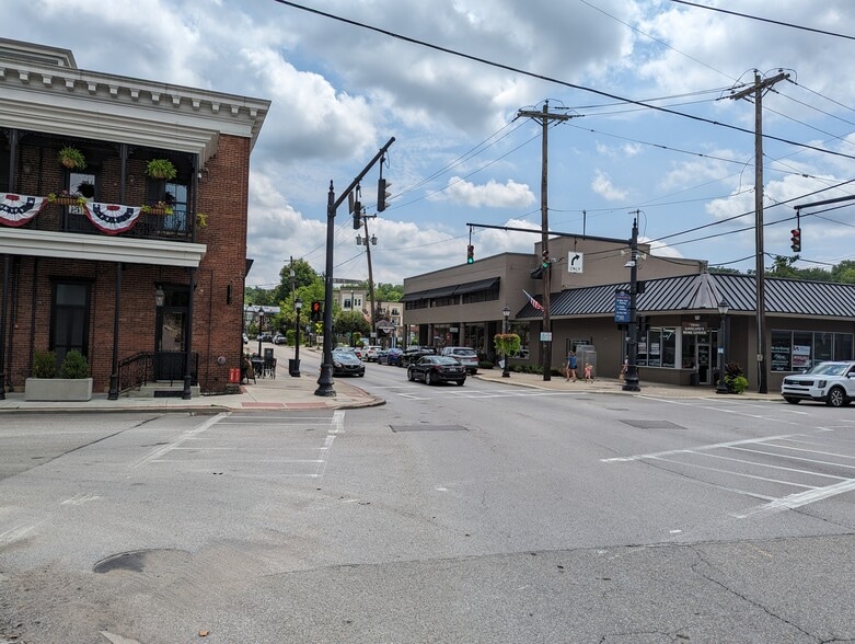 More Photos Of 203-209 W Loveland Ave, Loveland Storefront For Lease