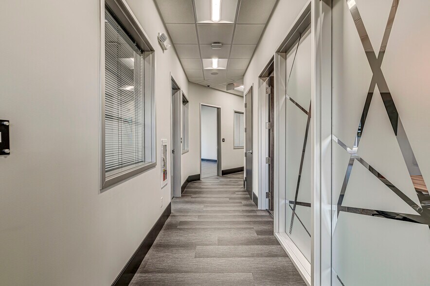 More Photos Of 12770 W New Market St, Carmel Office For Sale