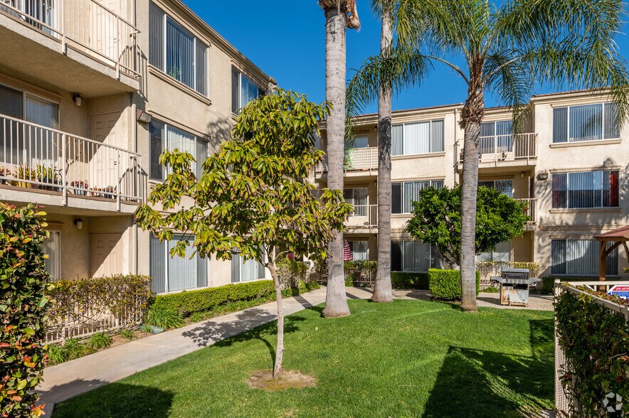 More Photos Of 1112 N Bradford Ave, Placentia Apartments For Sale