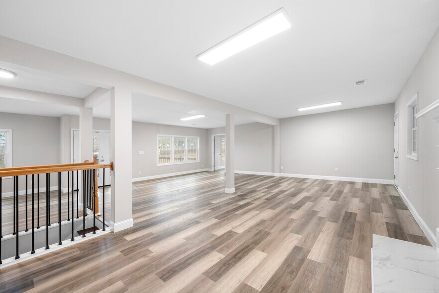 More Photos Of 2965 Highway 29 S, Lawrenceville Office For Sale