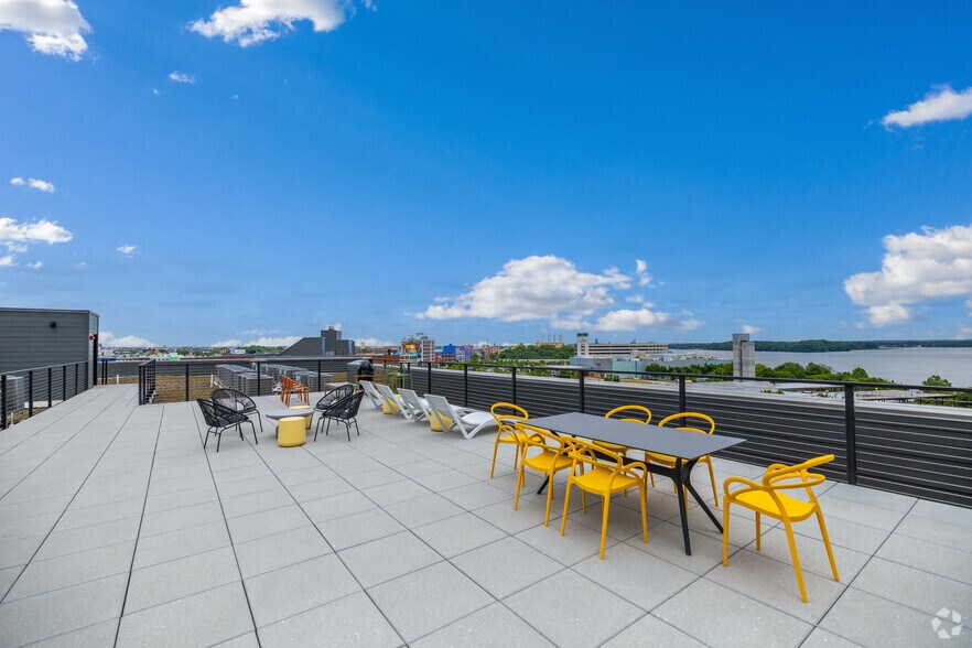 More Photos Of 918-980 N Delaware Ave, Philadelphia Apartments For Lease