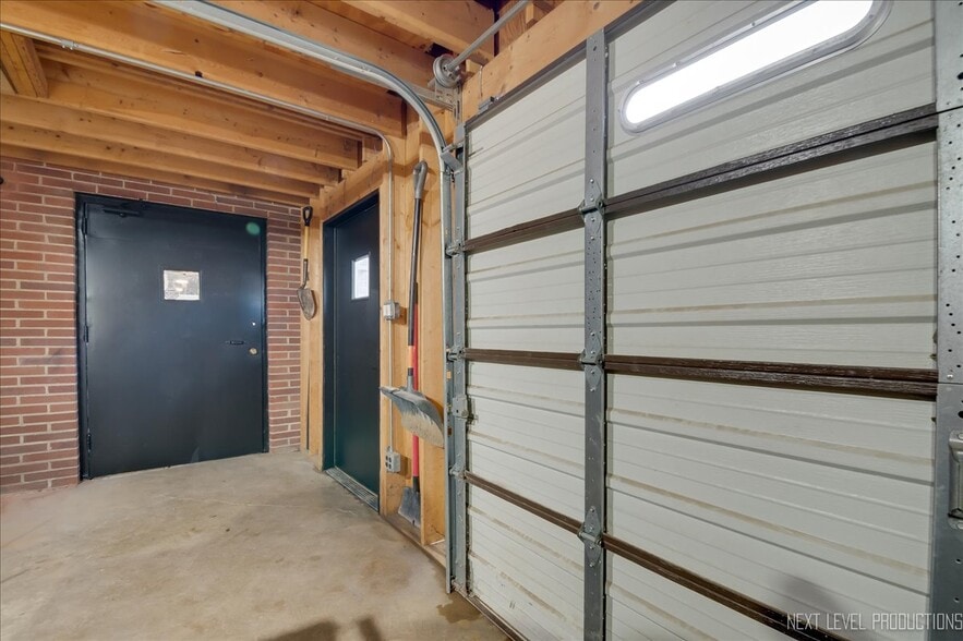 More Photos Of 28w520 Batavia Rd, Warrenville Warehouse For Lease