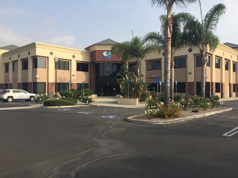 More Photos Of 1701 N Lombard St, Oxnard Office For Lease