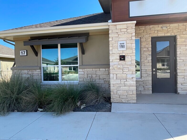 More Photos Of 2951 FM 1460, Georgetown Office For Sale