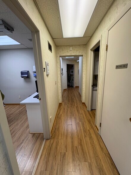 More Photos Of 309 S Chapel St, Louisville Office For Sale