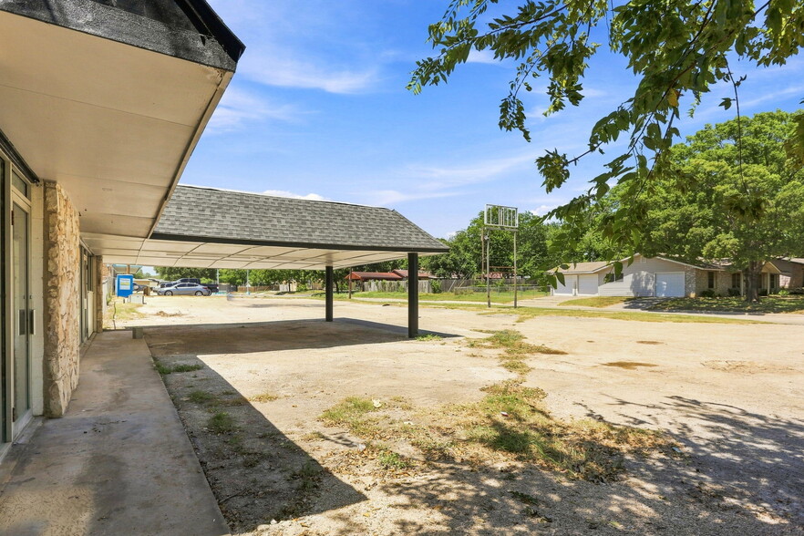 More Photos Of 1271 Oak St, Schertz Schools For Lease