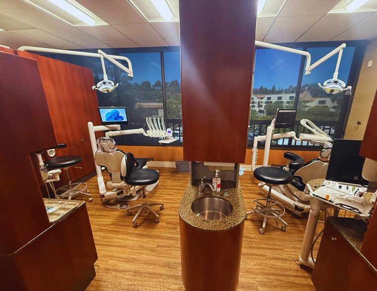 More Photos Of 16766 Bernardo Center Dr, San Diego Medical For Sale