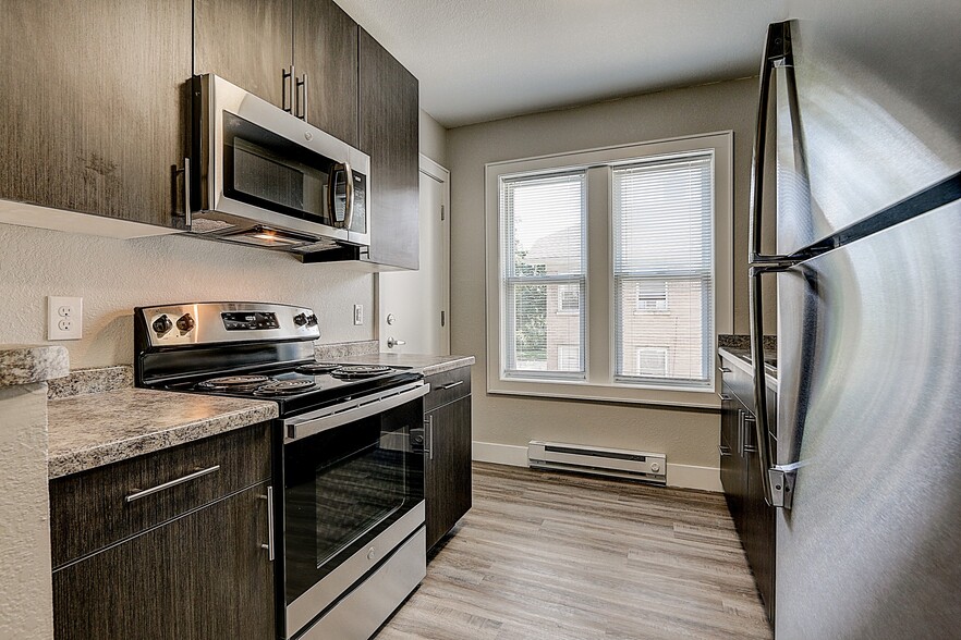 More Photos Of 3313-3319 W Wells St, Milwaukee Apartments For Sale
