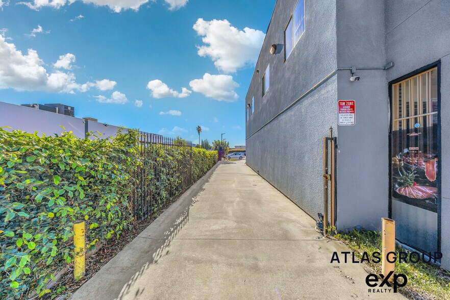 More Photos Of 8752 Valley Blvd, Rosemead Restaurant For Sale