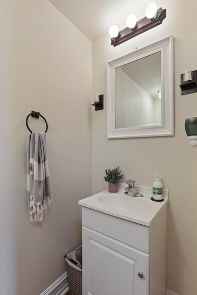 More Photos Of 14111-14113 Pennsylvania Ave, Hagerstown Freestanding For Sale