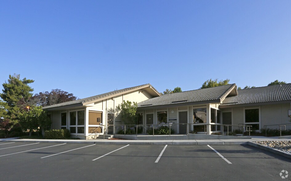 More Photos Of 450-470 E Calaveras Blvd, Milpitas Medical For Lease