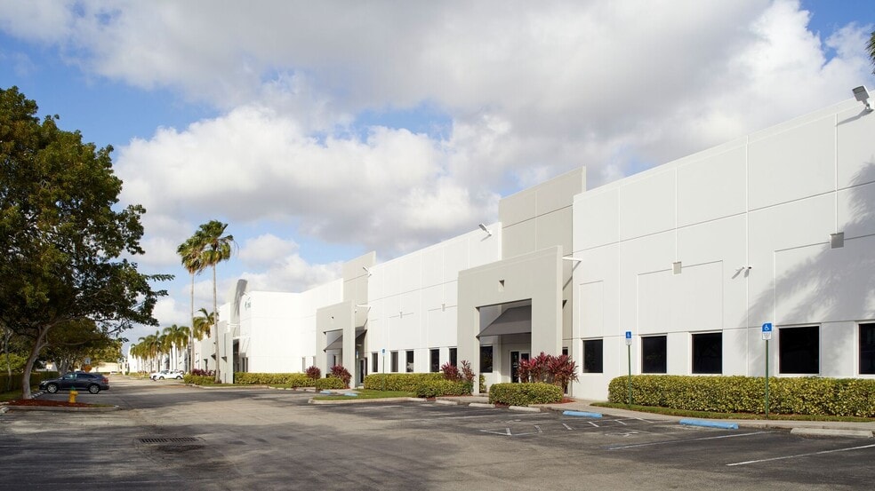 Primary Photo Of 7050 W State Road 84, Davie Unknown For Lease