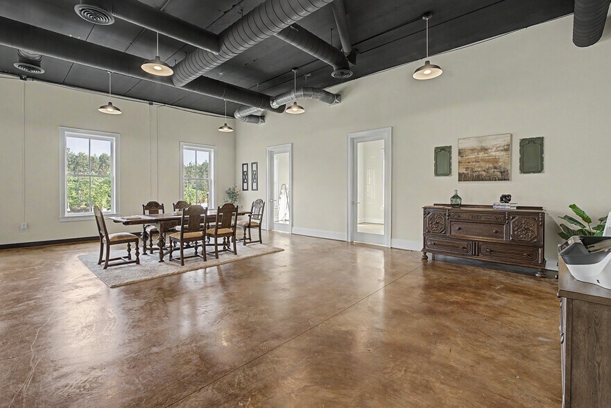 More Photos Of 1430 Capital Ave, Watkinsville Storefront Retail Office For Sale