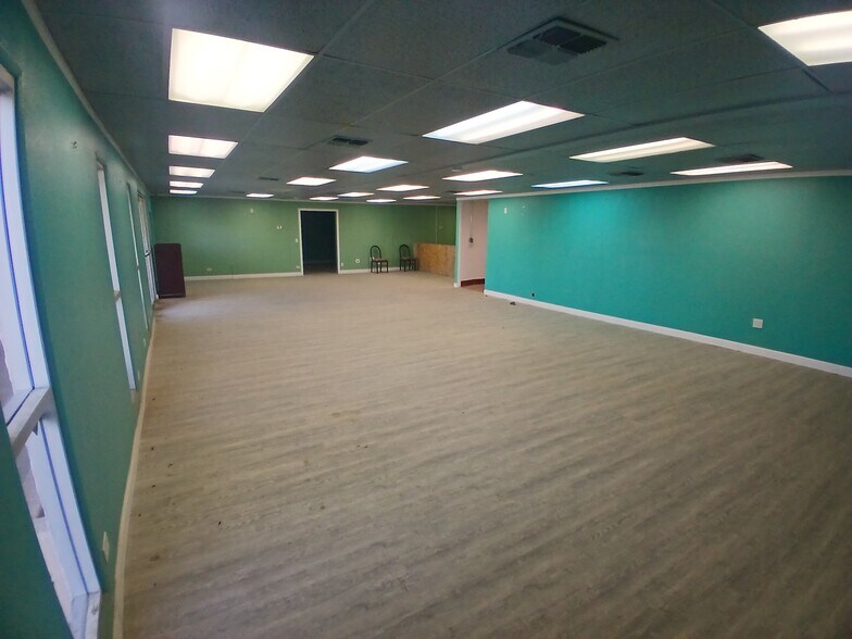 More Photos Of 32733 Highway 18, Lucerne Valley Freestanding For Lease