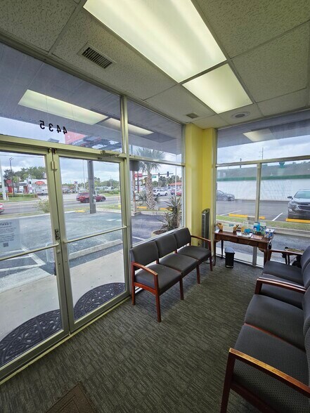 More Photos Of 4435 Curry Ford Rd, Orlando Medical For Sale