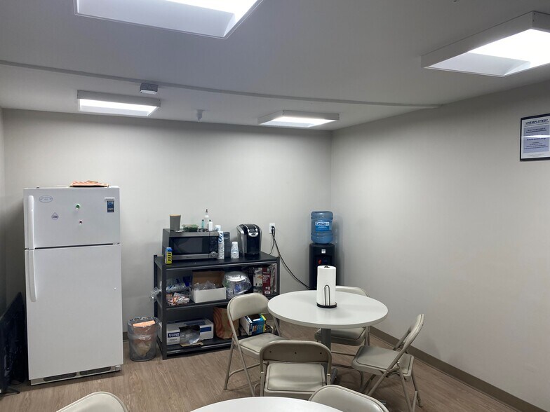 More Photos Of 8960 Excelsior Blvd, Hopkins Industrial For Sale