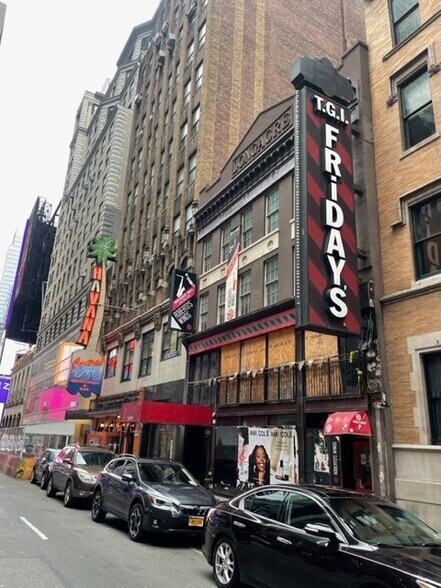 More Photos Of 147 W 46th St, New York Storefront For Sale