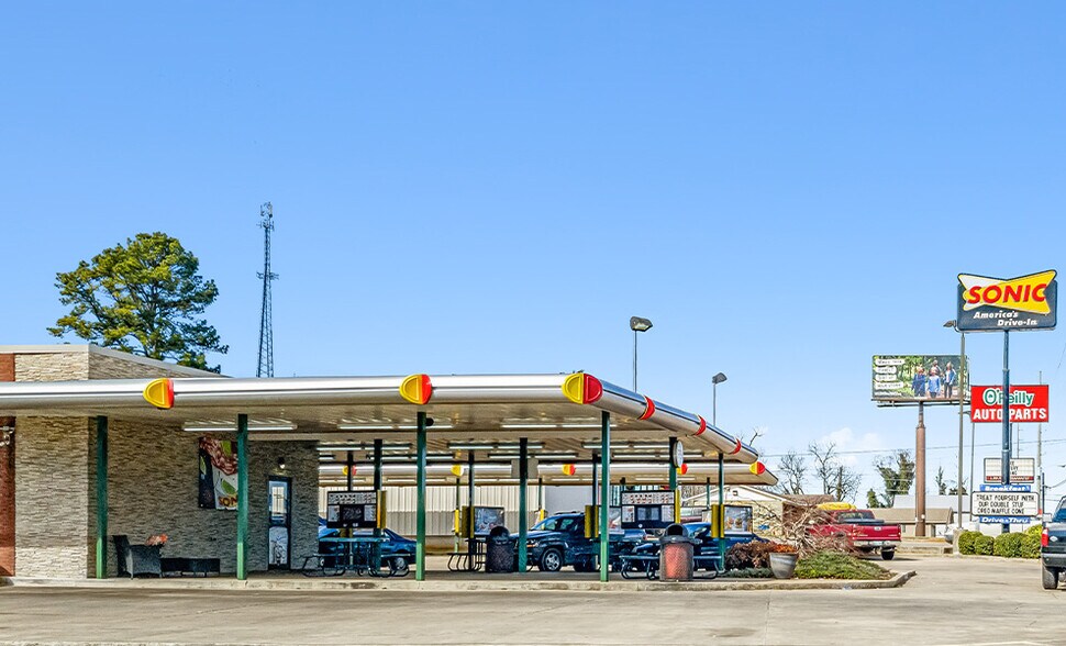 More Photos Of 14171 N Highway 231/431, Hazel Green Fast Food For Sale