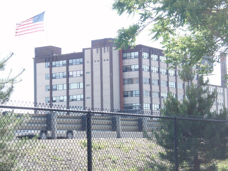 More Photos Of 119 Braintree St, Allston Office For Lease