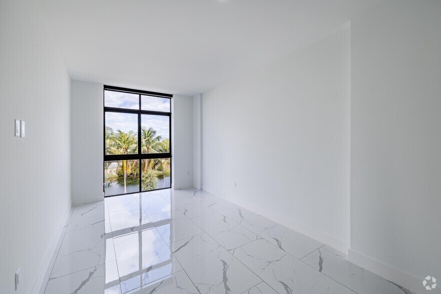 More Photos Of 1 Curtiss Pky, Miami Springs Apartments For Sale
