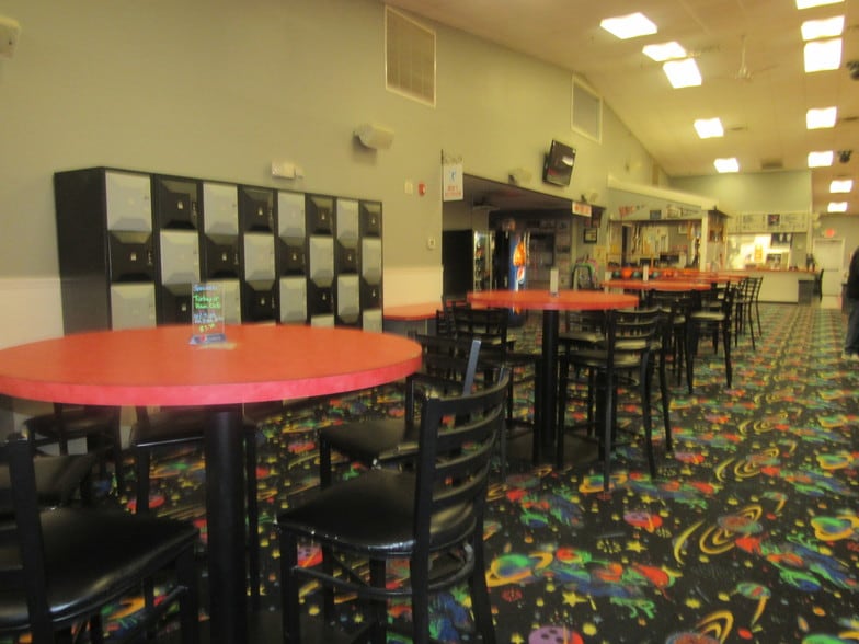 More Photos Of 1103 S Central Ave, Laurel Bowling Alley For Sale