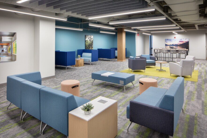 More Photos Of 750 Holiday Dr, Pittsburgh Office Residential For Lease