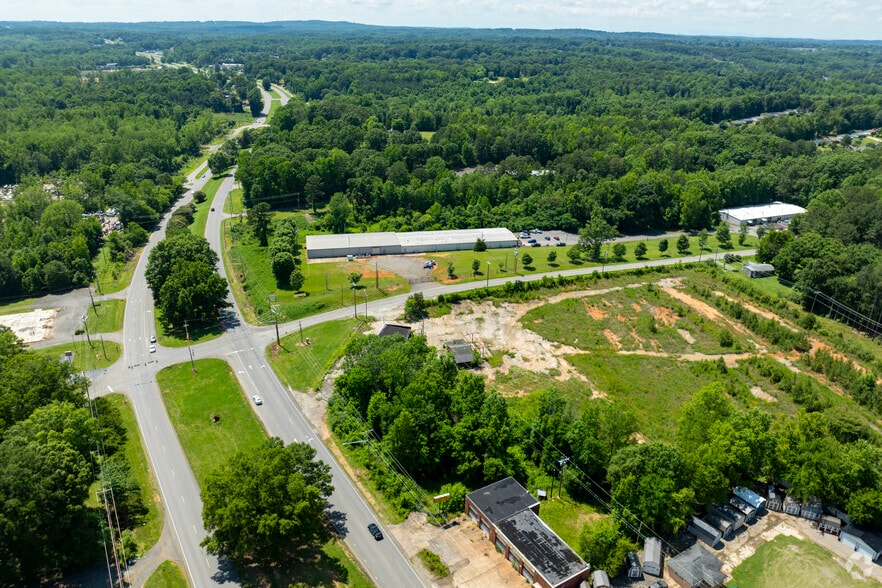 More Photos Of 3032 W Franklin Blvd, Gastonia Self Storage For Sale