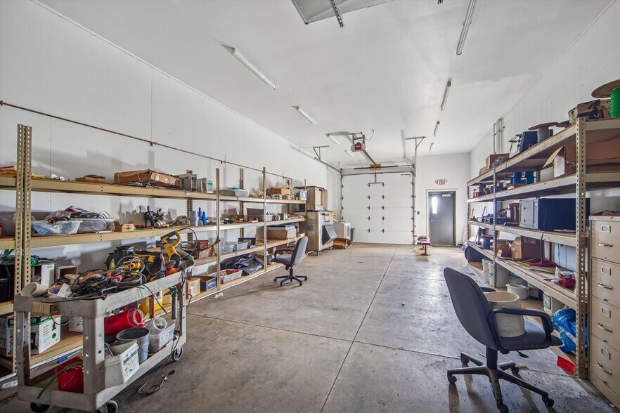 More Photos Of 1802 Industrial Park Dr, Ellsworth Industrial For Sale