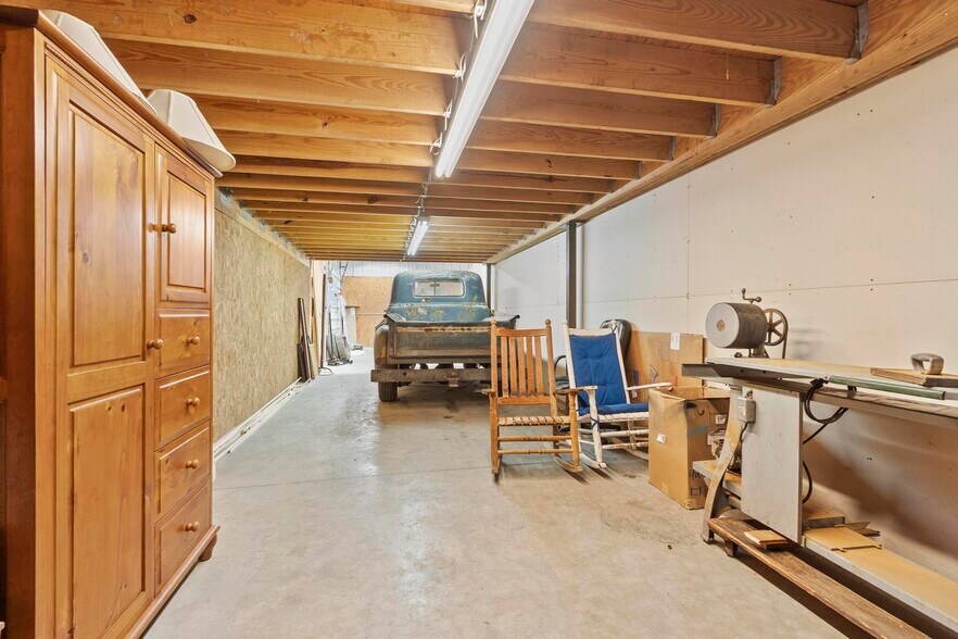 More Photos Of 162 Baldwinville Rd, Templeton Industrial For Sale