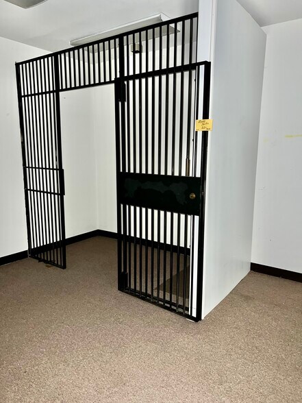 More Photos Of 8 S Main St, Terryville Unknown For Lease