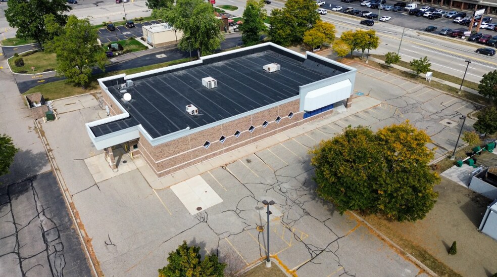 More Photos Of 51037 Van Dyke Ave, Shelby Township Drugstore For Sale