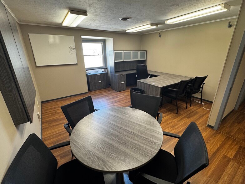 More Photos Of 701 Collins Rd, Elkhart Warehouse For Sale