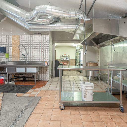 More Photos Of 720 NE Granger Ave, Corvallis Manufacturing For Lease