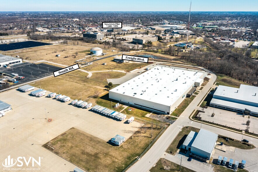 More Photos Of 791 Freight Blvd, Lexington Warehouse For Lease