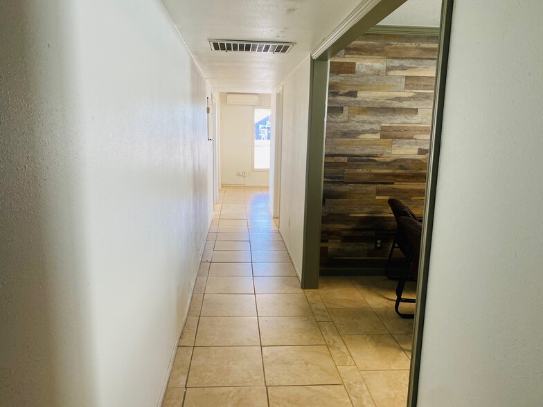 More Photos Of 1825 E 21st St, Merced Office For Lease