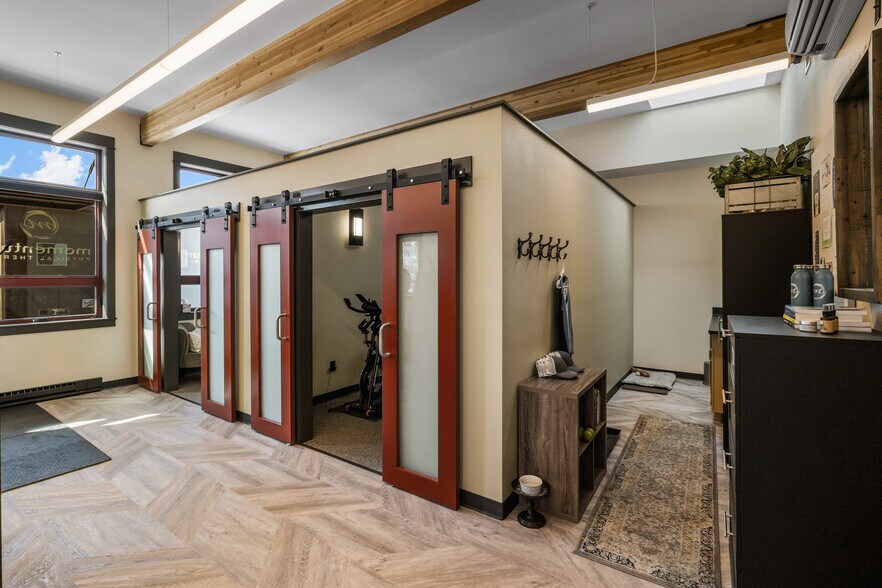 More Photos Of 387 Gallatin Park Dr, Bozeman Loft Creative Space For Sale