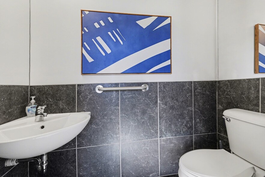 More Photos Of 396 Probasco St, Cincinnati Apartments For Sale