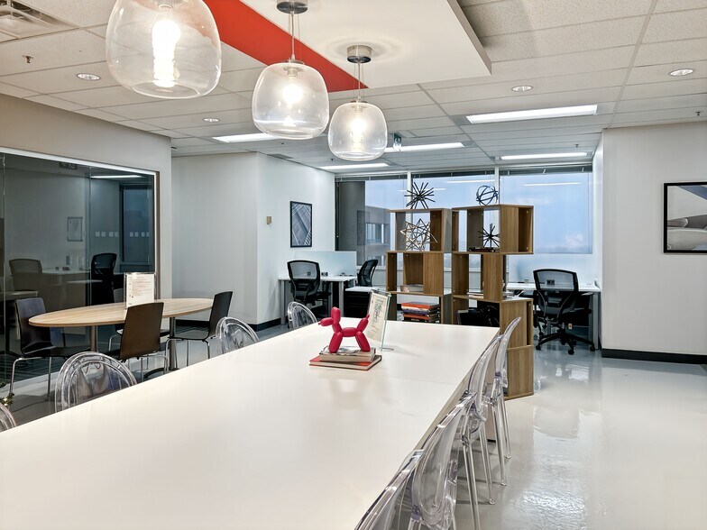 More Photos Of 895 Don Mills Rd, Toronto Coworking Space