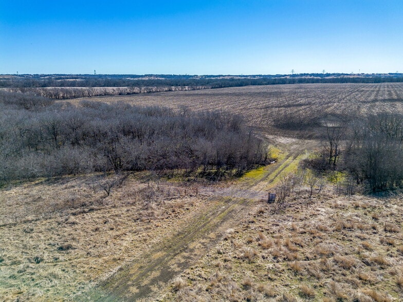 More Photos Of TBD Ivy Ln, Elm Mott Land For Sale