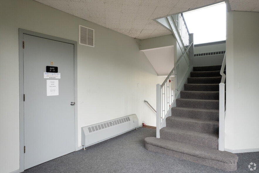 More Photos Of 600 Palisade Ave, Englewood Cliffs Office For Lease