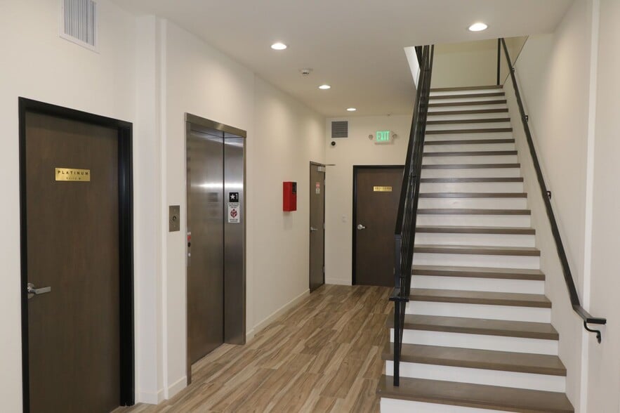 More Photos Of 2430 Amsler St, Torrance Office For Lease