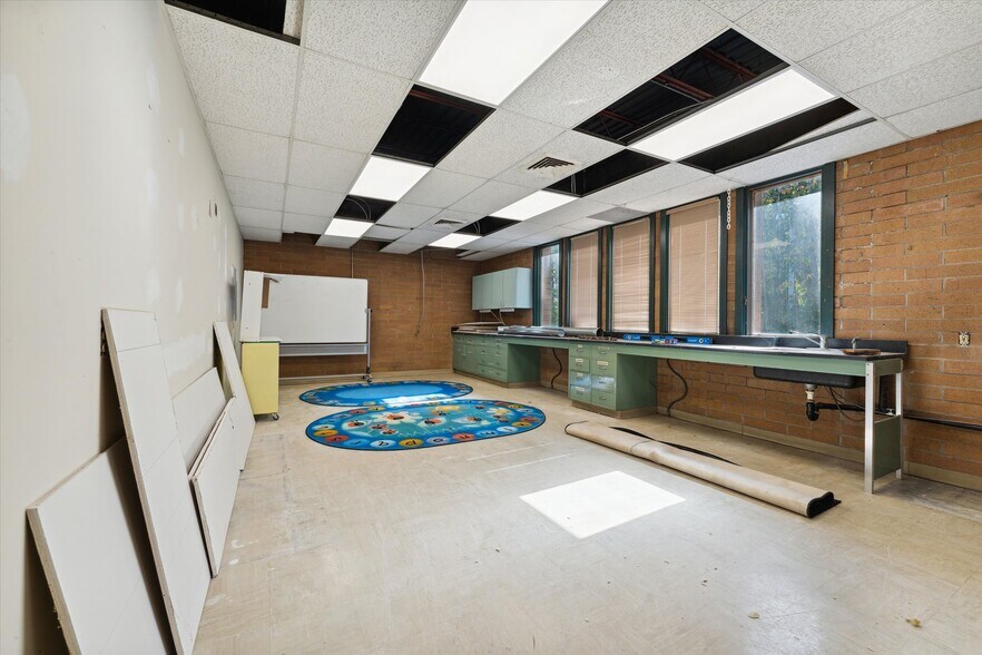 More Photos Of 3333 Brecksville Rd, Richfield Office For Lease