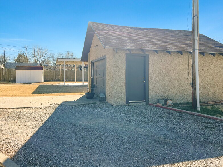 More Photos Of 319 Oklahoma Blvd, Alva Restaurant For Sale