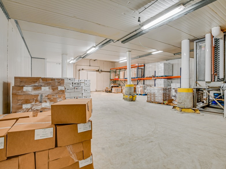 More Photos Of 1305 S Brazos St, San Antonio Refrigeration Cold Storage For Lease