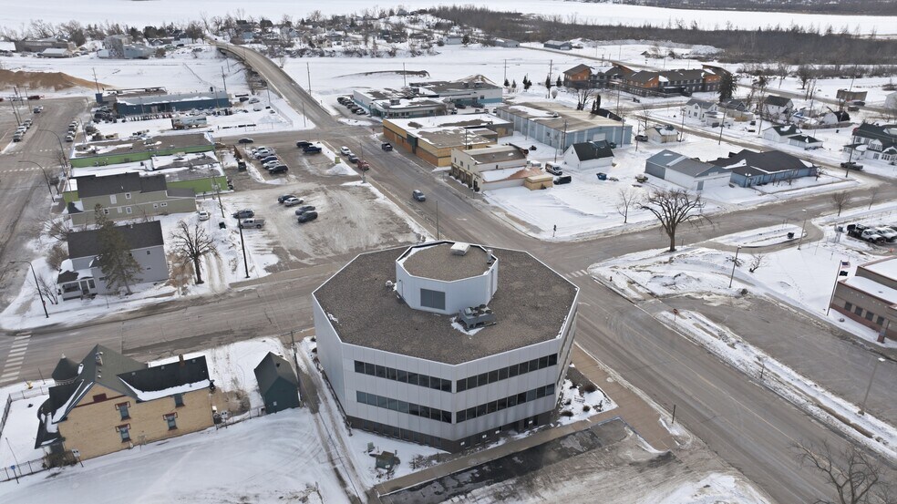 More Photos Of 403 4TH St NW, Bemidji Medical For Lease